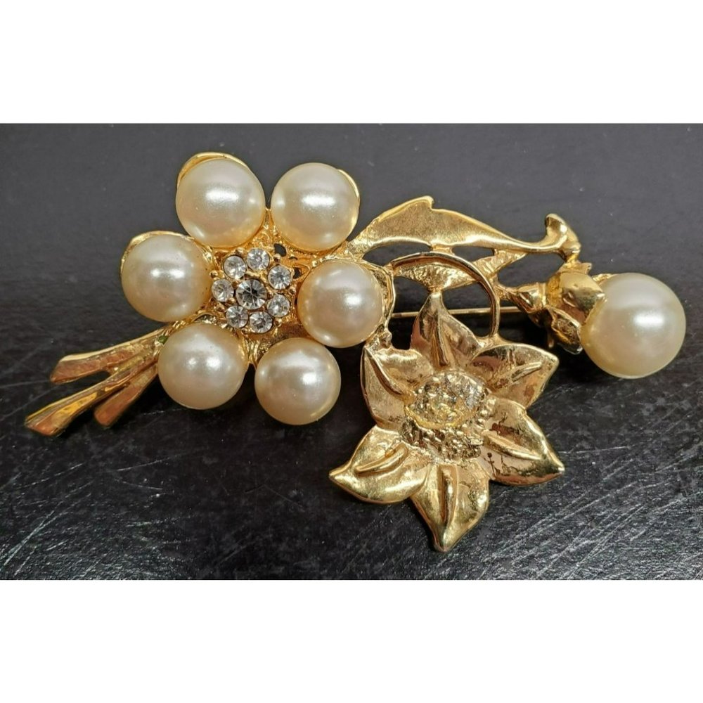 Flower and Leaf‎ Pattern Brooch Jewelry